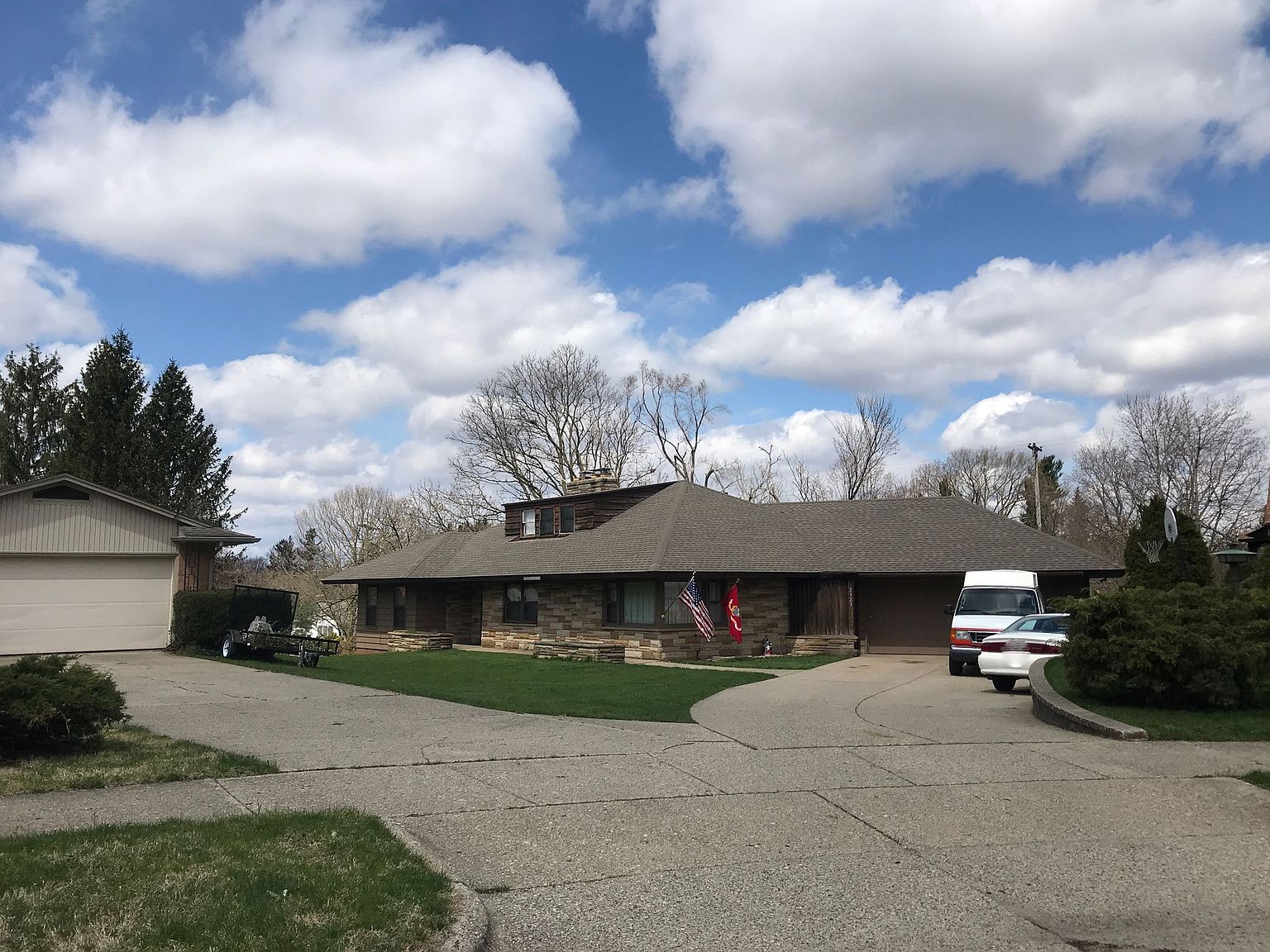 2327 Paris Ave NE, Grand Rapids, MI 49505 Zillow