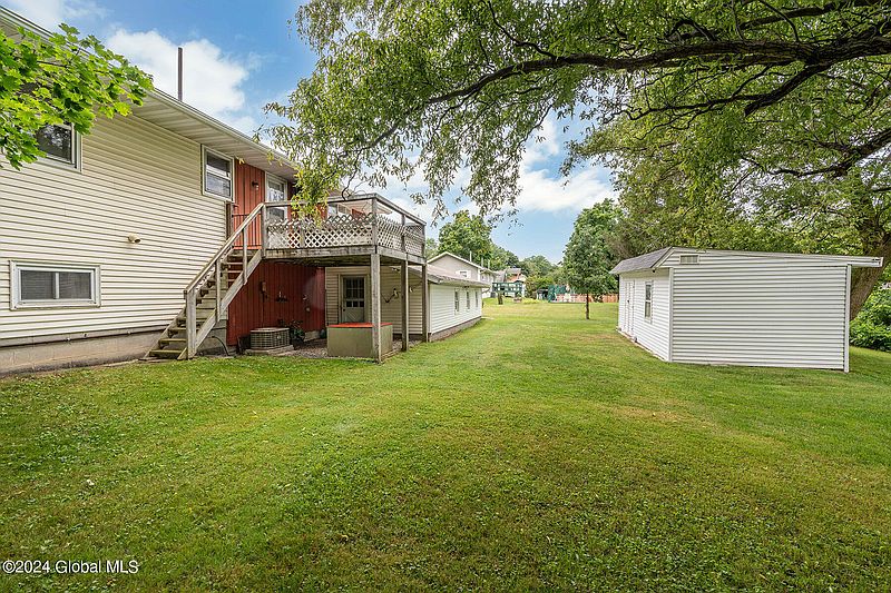 4th image of 1098 Vley Road