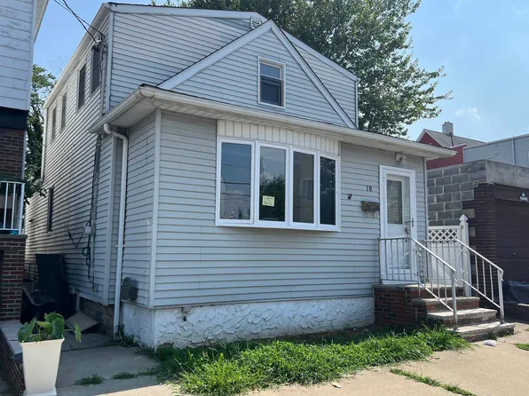 10 George St, Bayonne, NJ 07002