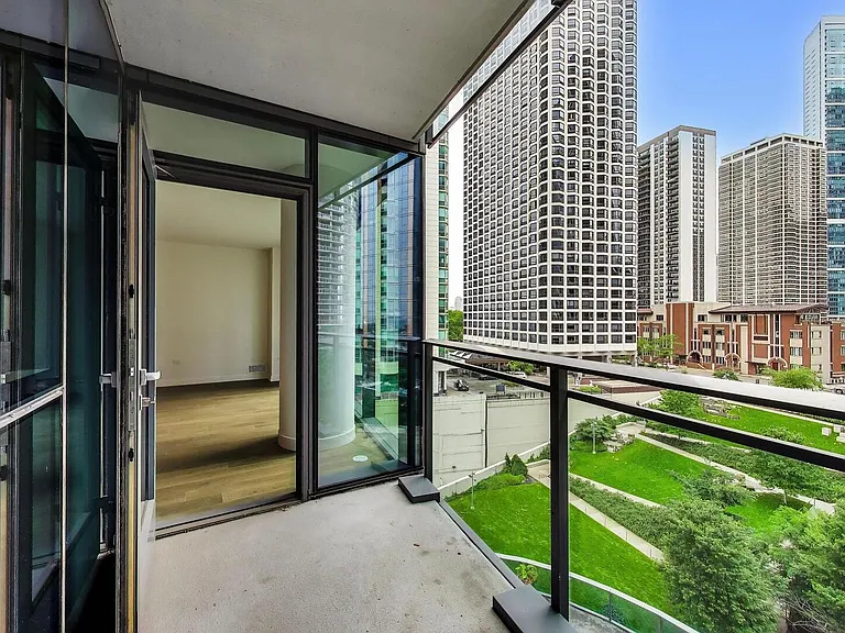 211 N Harbor Dr #403 — Photo 20