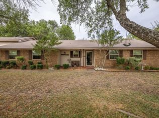 209 Chisholm Trl, Waxahachie, TX 75165
