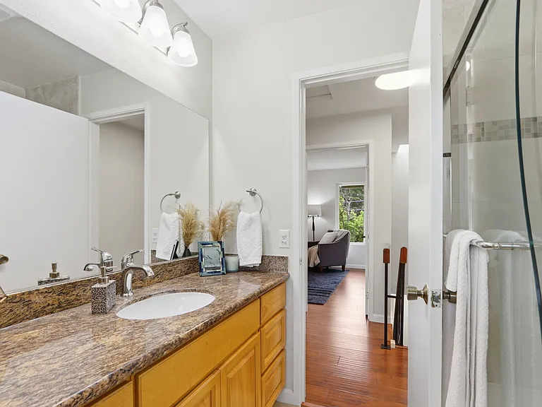 21063 Red Fir Ct — Photo 13