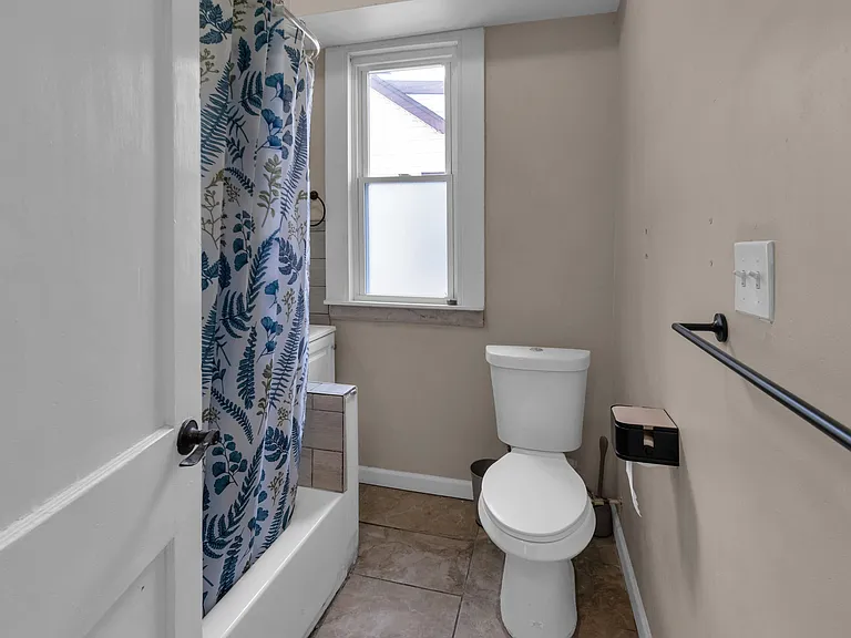 71 Howard St #2 — Photo 5