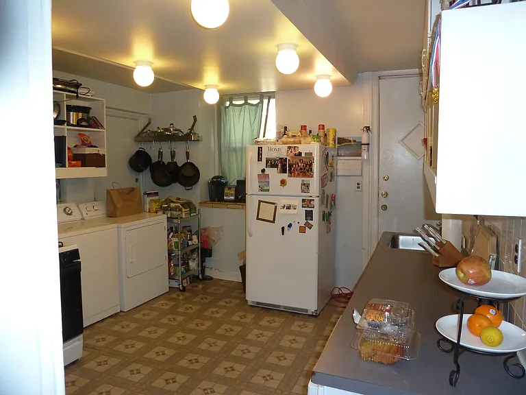 4427 Silverwood St — Photo 5