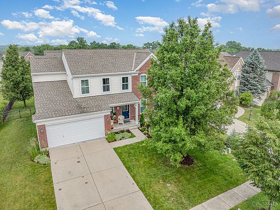 3rd image of 7181 Ruwes Oak Dr