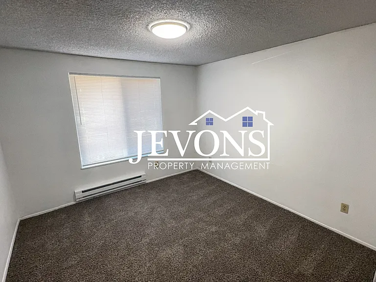 2414 N St NE #C — Photo 25