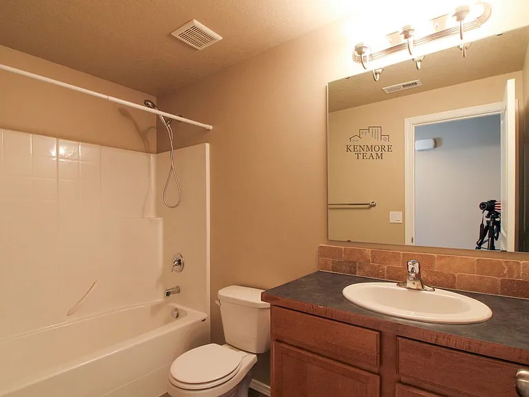 6101 Turf Paradise Dr — Photo 15