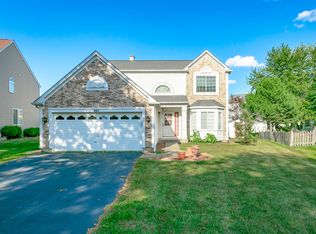 421 Cardinal Dr, Bartlett, IL