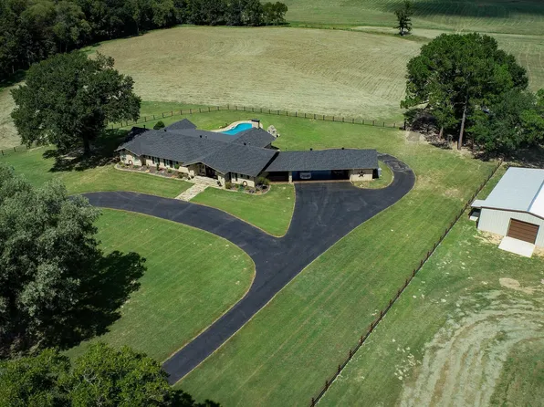 2125 W Highway 11 Hwy, Pittsburg, TX 75686