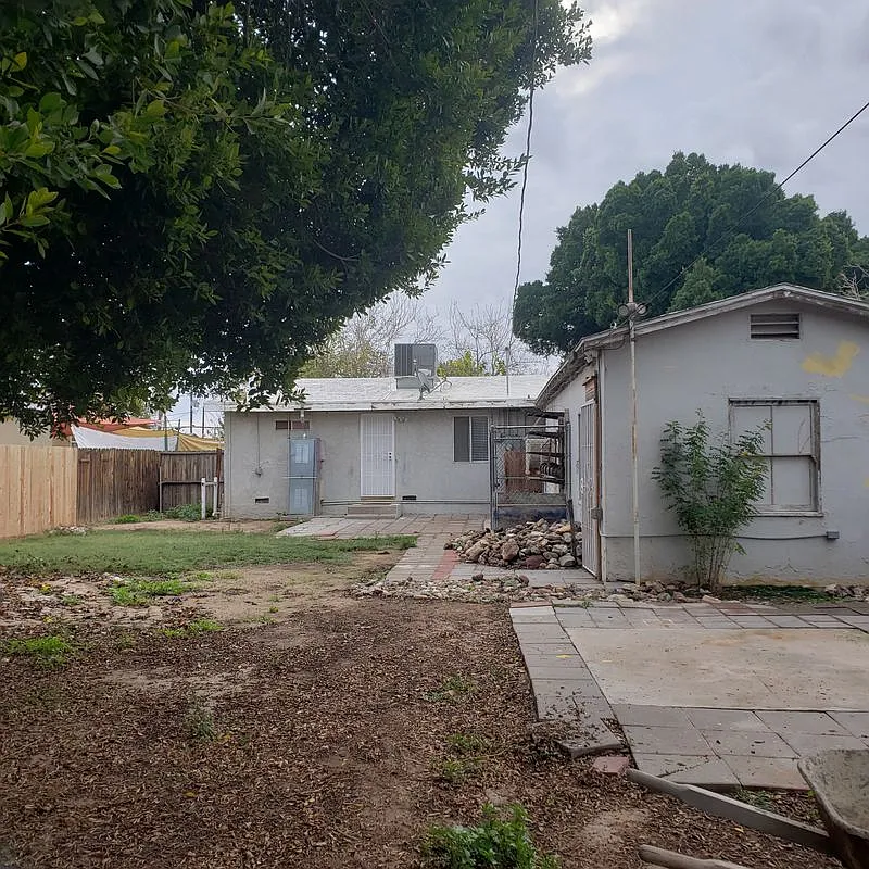 3 bed, 2.0 bath, 1144 sqft, $1,500 — Photo 2