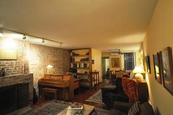 Rented by Corcoran | media 31