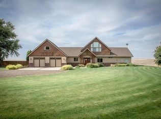 135 Hideaway Pl, Touchet, WA 99360