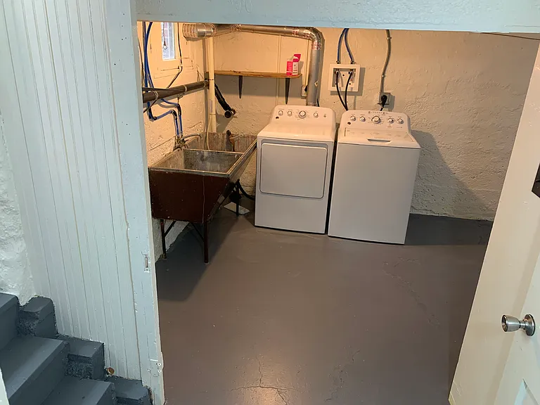 Washer dryer