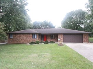 1958 E Lark St, Springfield, MO 65804