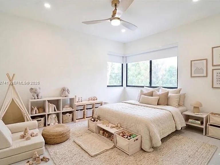 8811 Carlyle Ave — Photo 37