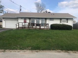 6 Phillips Dr, Decatur, IL 62521