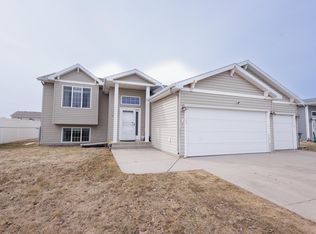 4241 17th St S, Moorhead, MN 56560