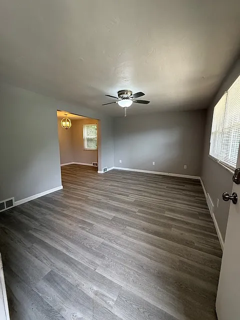 2 bed, 750 sqft, $995 — Photo 4
