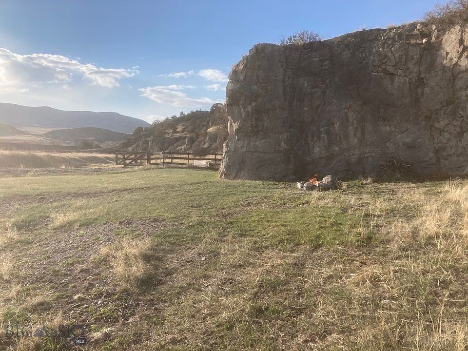 1st image of Tbd Crystal Mountain Rd