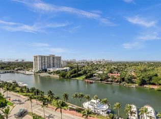 4401 Collins Ave #1117, Miami Beach, FL 33140
