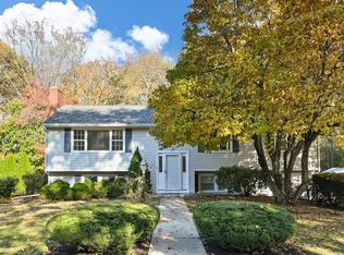 10 Strawberry Hill Rd, Andover, MA 01810