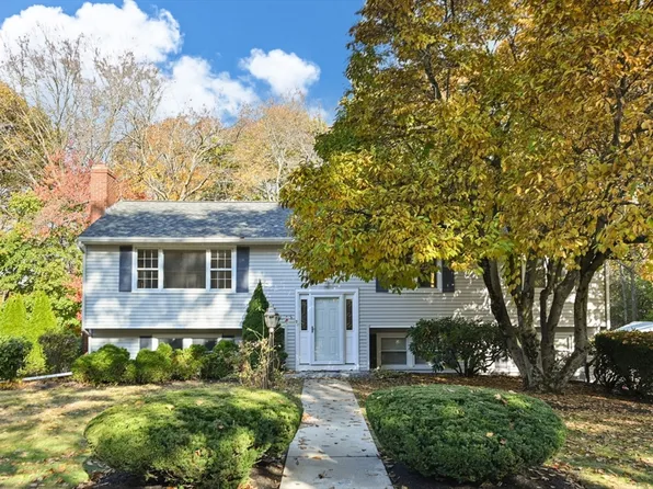 10 Strawberry Hill Rd, Andover, MA 01810