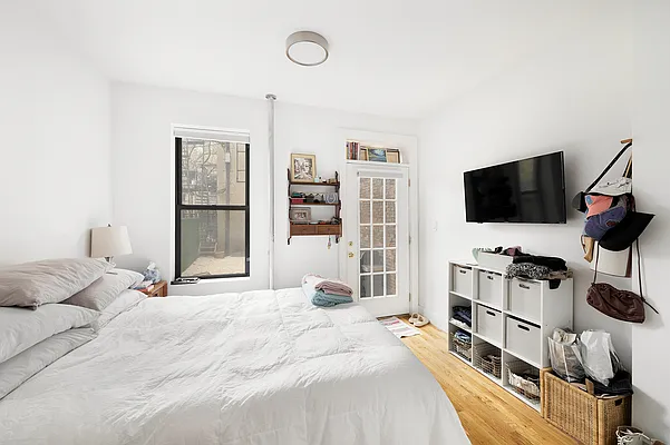 Rented by Brown Harris Stevens | media 9