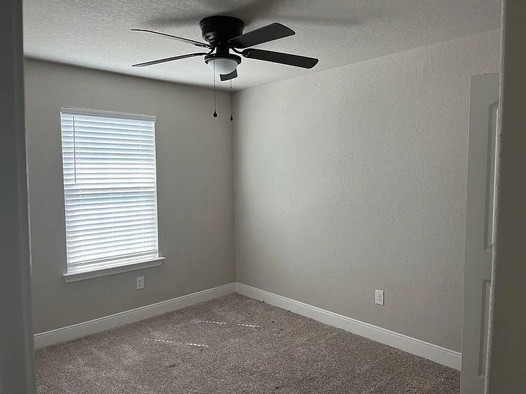 1664 Barrett Ave — Photo 8