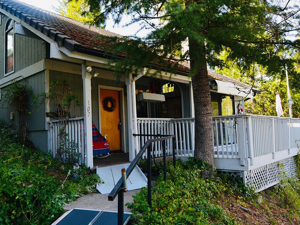 1st image of 40748 Foxboro Ct