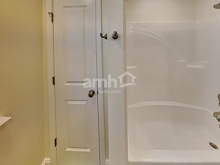 5208 Valor Dr — Photo 14
