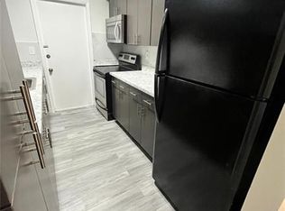 7511 Venetian St APT 4, Hollywood, FL 33023