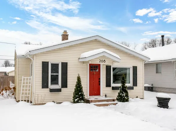 208 N Boles St, Osceola, IN 46561