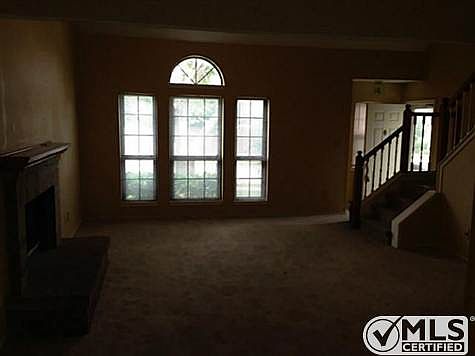 2nd image of 4112 O'B Crowe Dr