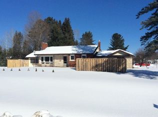 33486 Highway 17, Deep River, ON K0J1P0