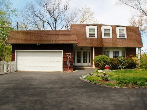 112 E Shawnee Trl, Wharton, NJ 07885