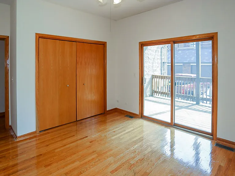 2719 N Wayne Ave — Photo 7