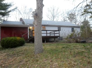 35 Content Ln, Cotuit, MA 02635