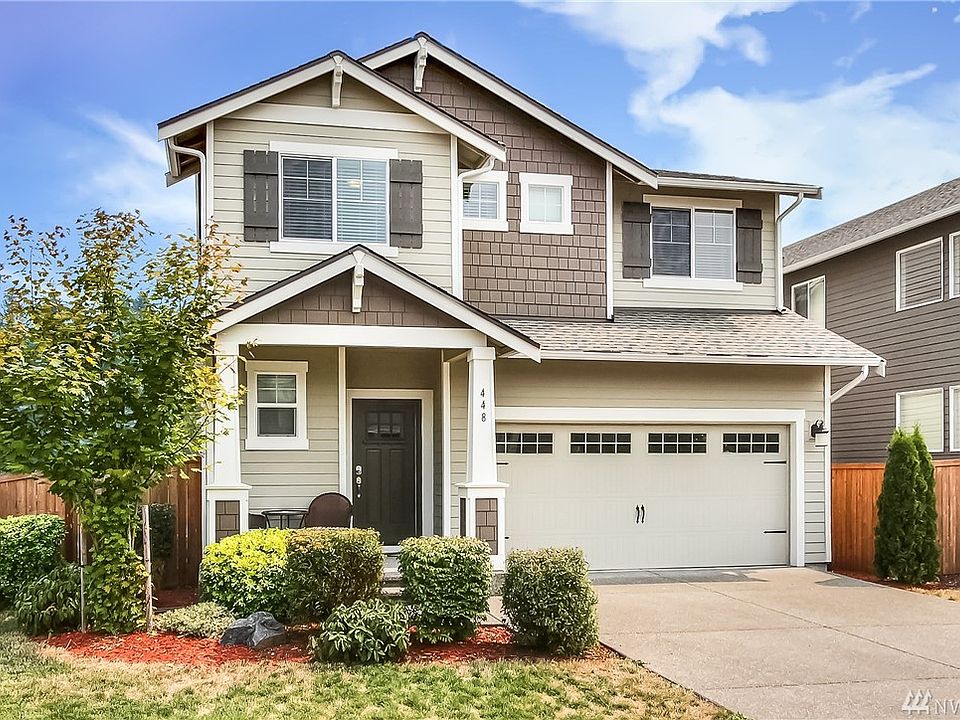 Corner lot in Woodbury Crossing!