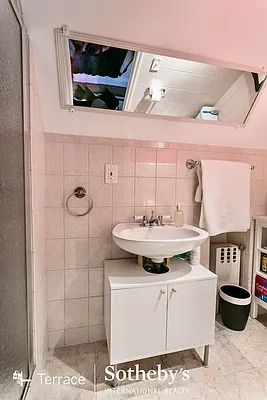 Rented by Terrace Sotheby's International Realty | media 41