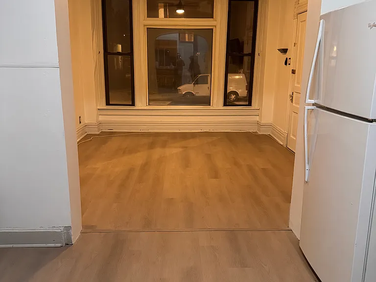 817 N Damen Ave #1F — Photo 5