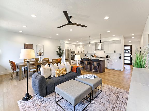 2nd image of 1624 Ledges Pkwy W #132