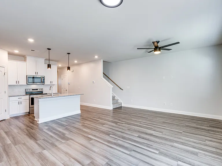 725 Prairie View Dr #1 — Photo 11
