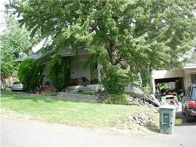 2nd image of 414 NW 3rd St