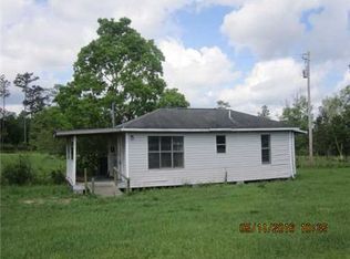 8084 Dummy Line Rd, Picayune, MS 39466