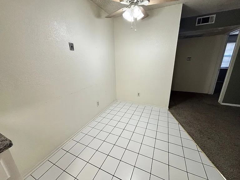 401 12th Ave SE #108 — Photo 6