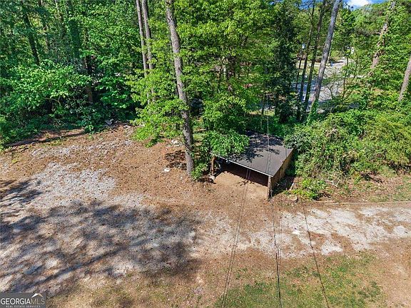 3rd image of 2061 Shady Ln