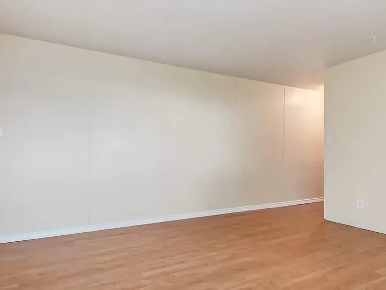 4514 48th Ave #12 — Photo 11
