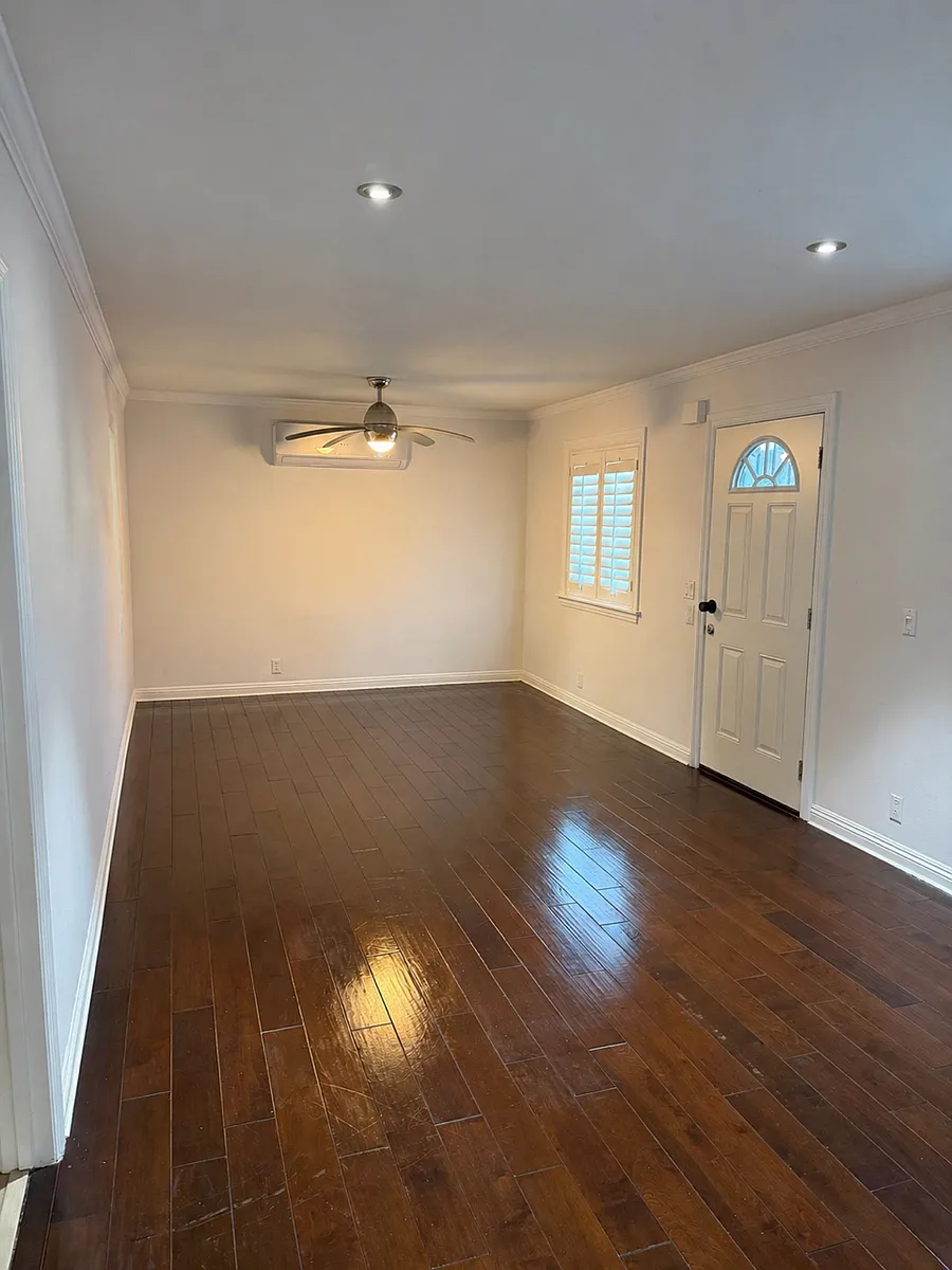 Dining/Living Room - 1929 E McKenzie St