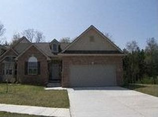 59659 Twin Pines Dr #1, New Hudson, MI