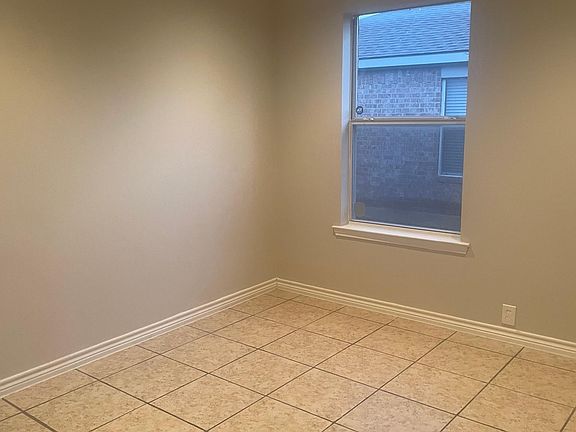 5th image of 106 Pheasant Ln